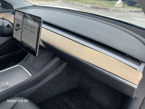 Used 2021 Tesla Model 3 Long Range AWD/4WD image 18
