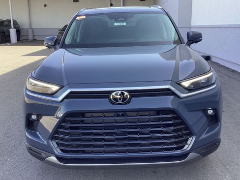 New 2026 Toyota Grand Highlander AWD image 35
