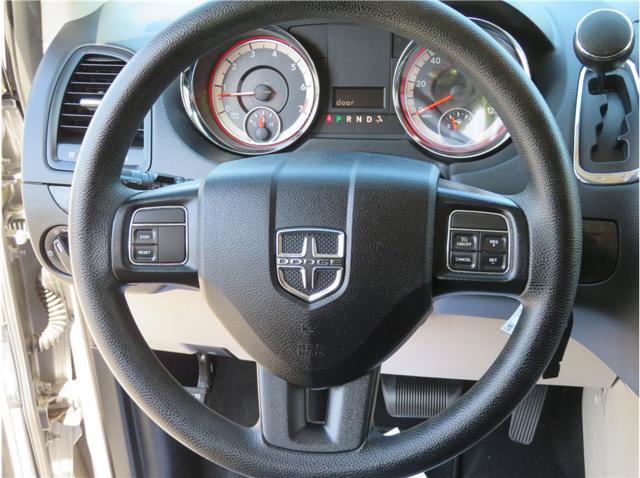 Used 2015 Dodge Grand Caravan SE w/ Quick Order Package 29E SE FWD image 7