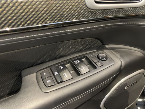 Used 2018 Jeep Grand Cherokee Trackhawk AWD/4WD image 18