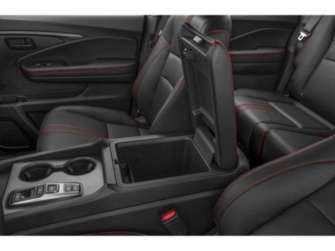 Used 2025 Honda Ridgeline TrailSport image 13