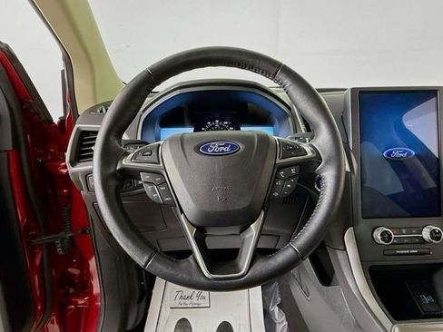 Certified 2022 Ford Edge SEL w/ Convenience Package image 11
