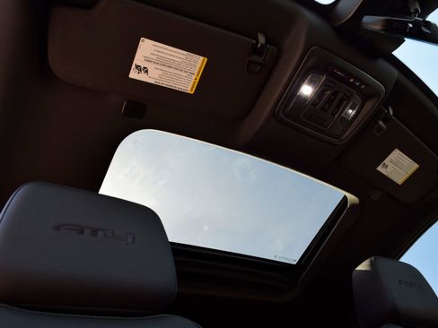 Used 2024 GMC Sierra 2500 AT4 w/ AT4 Premium Plus Package image 24