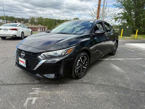 Certified 2025 Nissan Sentra SV w/ All-Weather Package FWD image 6