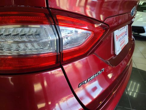 Used 2014 Ford Fusion SE image 30