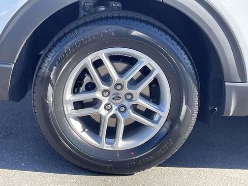 New 2026 Ford Explorer Active w/ Active Comfort Package image 7