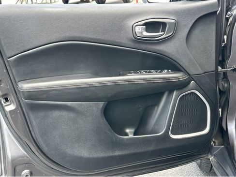 Used 2018 Jeep Compass Sport w/ Tech Group AWD/4WD image 35