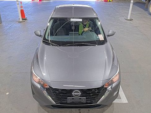 Used 2024 Nissan Sentra SV FWD image 2