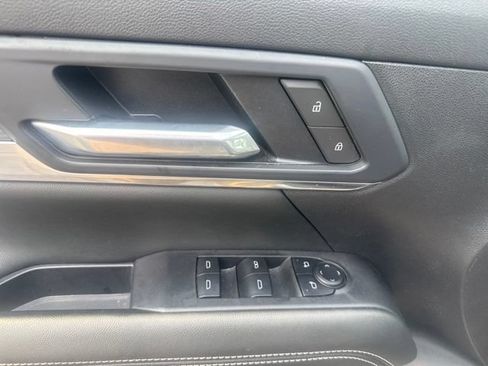Used 2025 GMC Terrain Elevation AWD/4WD image 10