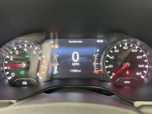 Used 2023 Jeep Compass Latitude image 25