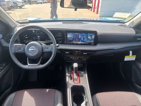 New 2026 Nissan Kicks SR FWD image 11