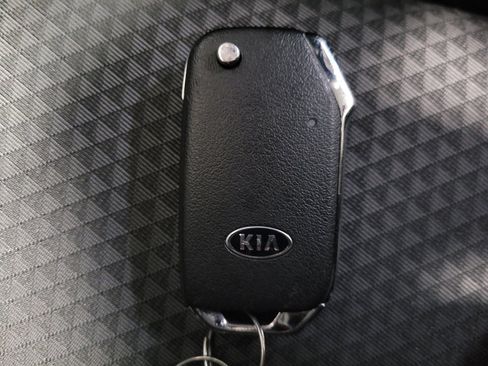 Used 2021 Kia Soul LX image 32