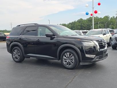 Certified 2024 Nissan Pathfinder SV