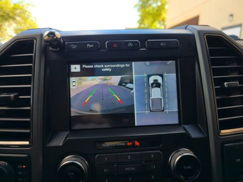 Used 2017 Ford F150 Raptor w/ Equipment Group 802A Luxury image 22