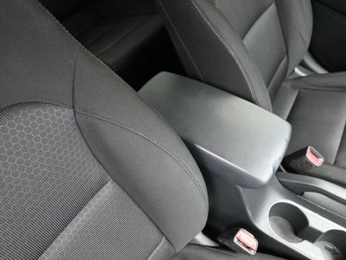 Used 2018 Hyundai Elantra SE FWD image 33