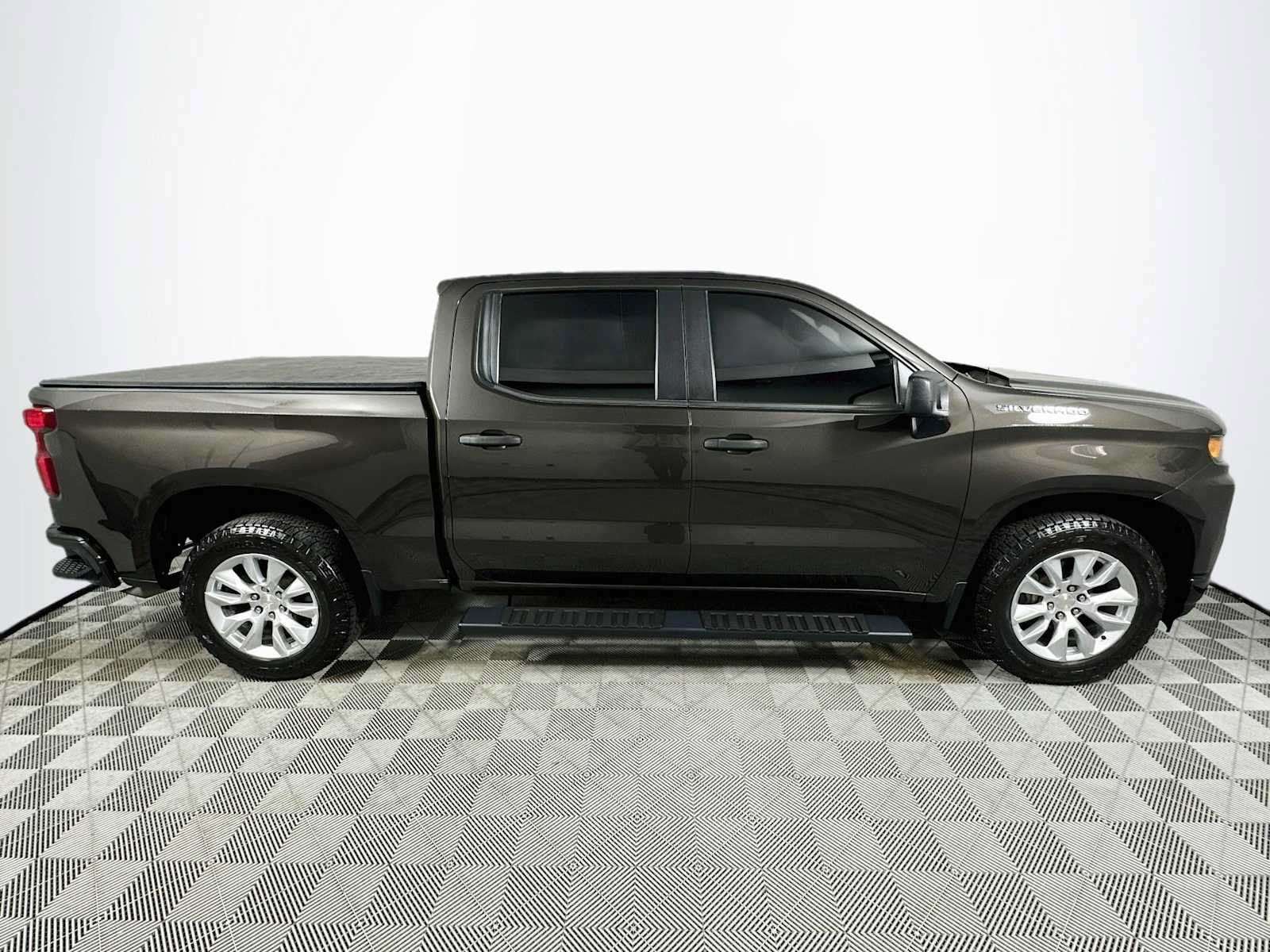 Used 2021 Chevrolet Silverado 1500 Custom RWD image 8