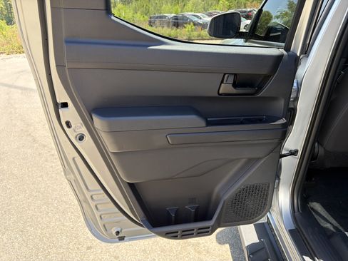 Used 2024 Toyota Tacoma SR5 w/ SR5 Upgrade Package image 21