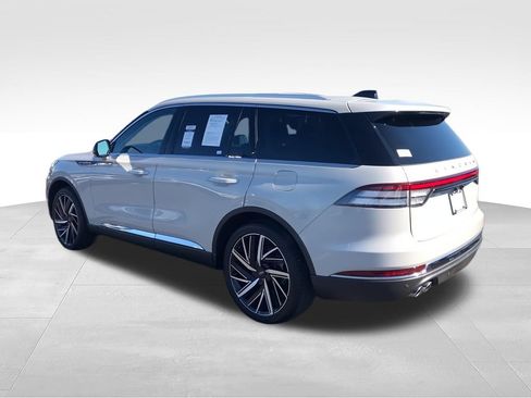 Used 2025 Lincoln Aviator Reserve w/ Equipment Group 201A AWD/4WD image 6