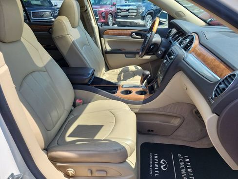 Used 2009 Buick Enclave CXL w/ Entertainment Package #2 AWD/4WD image 31