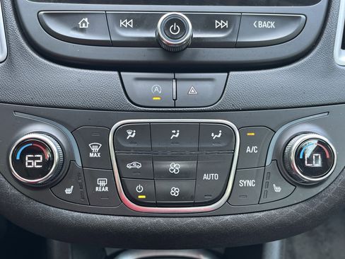 Used 2024 Chevrolet Malibu LT image 7