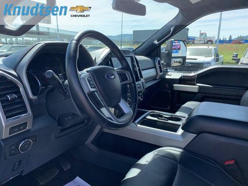 Used 2022 Ford F250 Lariat w/ Lariat Value Package AWD/4WD image 19