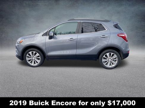 Used 2019 Buick Encore Preferred image 2