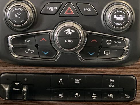 Used 2017 RAM 1500 Laramie w/ Convenience Group AWD/4WD image 22