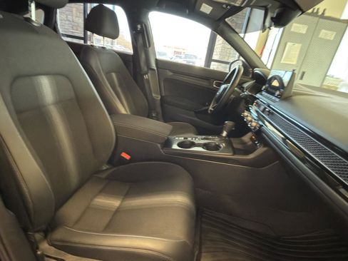 Used 2025 Honda Civic Sport image 18