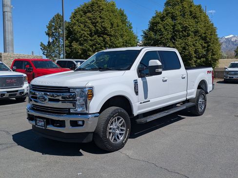 Used 2019 Ford F350 Lariat w/ Lariat Value Package AWD/4WD image 10