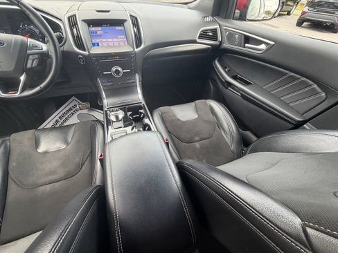 Used 2019 Ford Edge ST w/ Equipment Group 401A AWD/4WD image 12