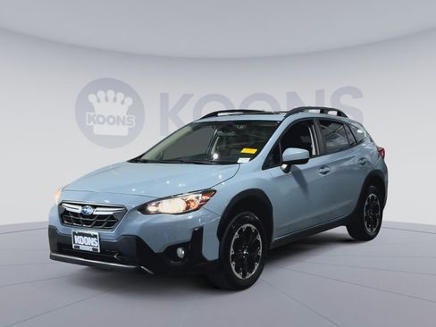 Used 2022 Subaru Crosstrek 2.0i Premium w/ Moonroof Package AWD/4WD image 5