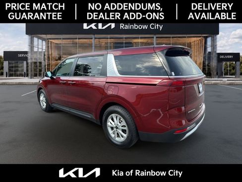 Used 2024 Kia Carnival LX FWD image 7