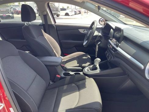 Used 2023 Kia Forte LXS w/ LXS Technology Package FWD image 25