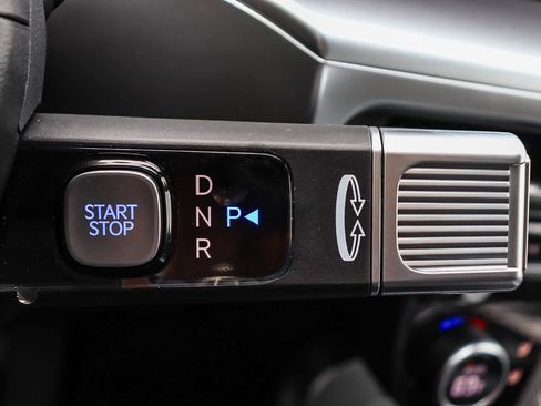 New 2026 Hyundai Ioniq 9 SEL image 25