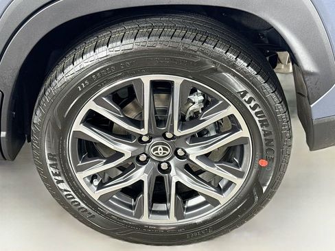 New 2026 Toyota Corolla Cross XLE image 20