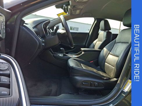 Certified 2017 Chevrolet Malibu Premier FWD image 13