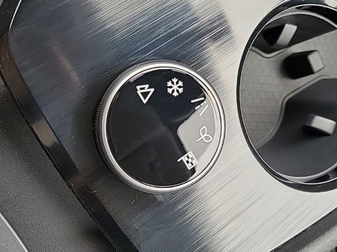 New 2026 Nissan Rogue SV image 28