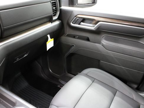 Used 2026 Chevrolet Silverado 2500 LT w/ Trail Boss Package AWD/4WD image 34