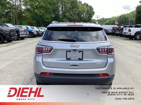 Used 2022 Jeep Compass Latitude AWD/4WD image 6