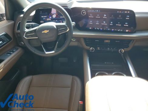 Used 2026 Chevrolet Suburban High Country RWD image 19