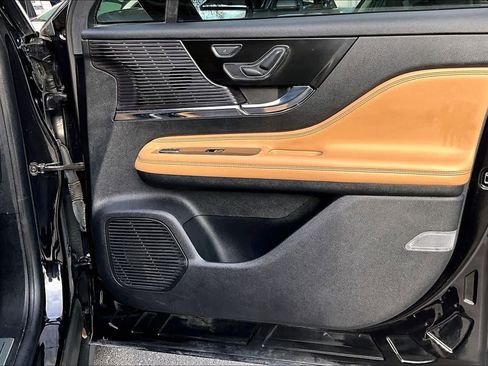 Used 2022 Lincoln Corsair Reserve image 22