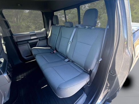 Certified 2019 Ford F150 XLT w/ Equipment Group 302A Luxury image 24