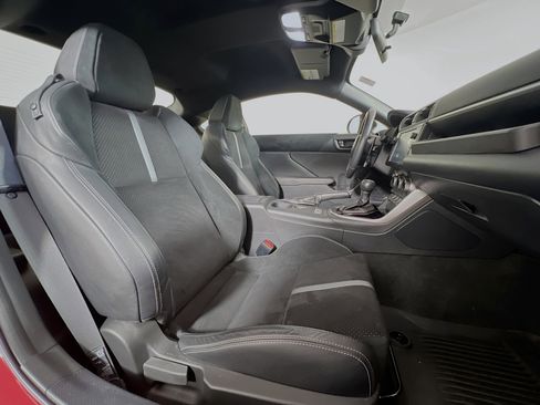 Used 2022 Toyota GR86 Premium image 22