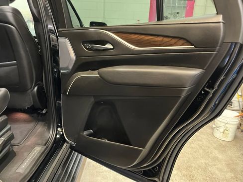 Used 2023 Cadillac Escalade Sport Platinum AWD/4WD image 35