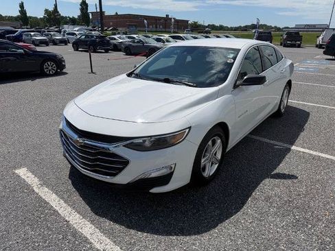 Used 2023 Chevrolet Malibu LS FWD image 4