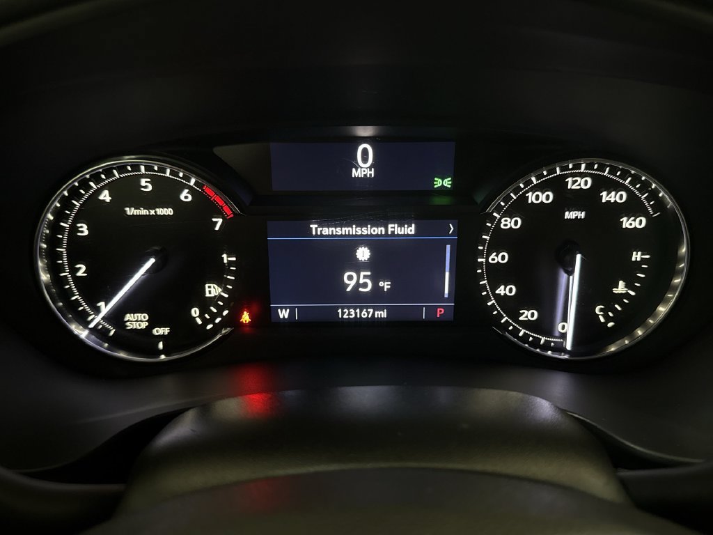 Used 2020 Cadillac XT4 Premium Luxury FWD image 12