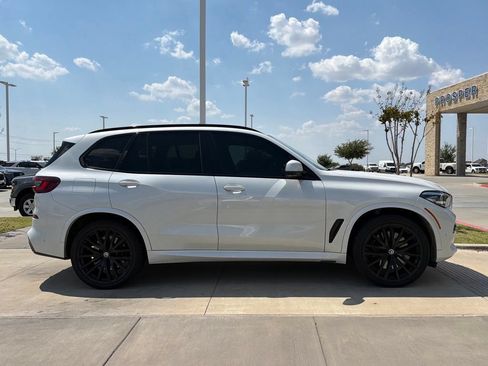 Used 2023 BMW X5 M50i w/ Parking Assistance Package AWD/4WD image 19