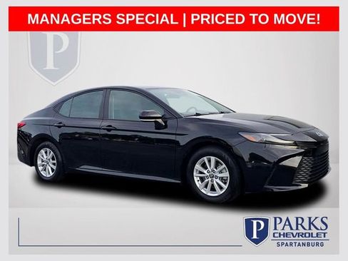 Used 2025 Toyota Camry LE FWD image 1