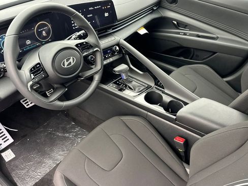 New 2026 Hyundai Elantra Sport FWD image 7