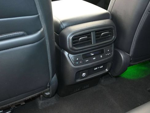 Used 2023 Honda Pilot Elite image 16